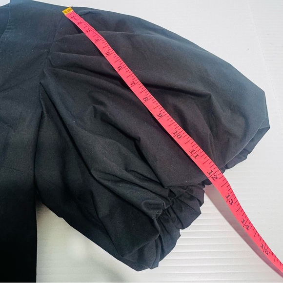 New Frame Nina Black Puff Sleeve Cropped Blouse Size Medium - Picture 8 of 13